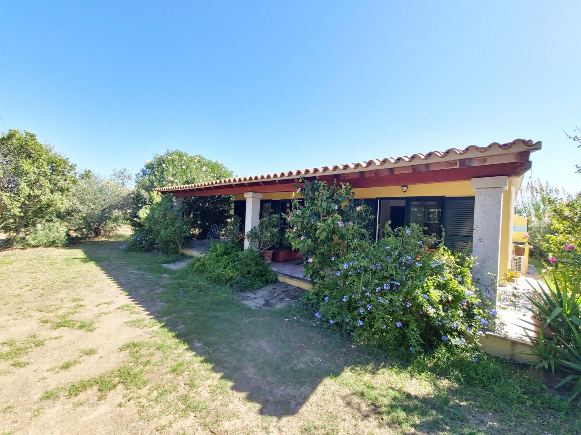 Pareja Apartments Orosei Exterior photo